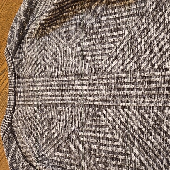 Lululemon Athletica Rest Less Pullover Black and Gray Patterned Long Sleeve Top - Picture 7 of 11